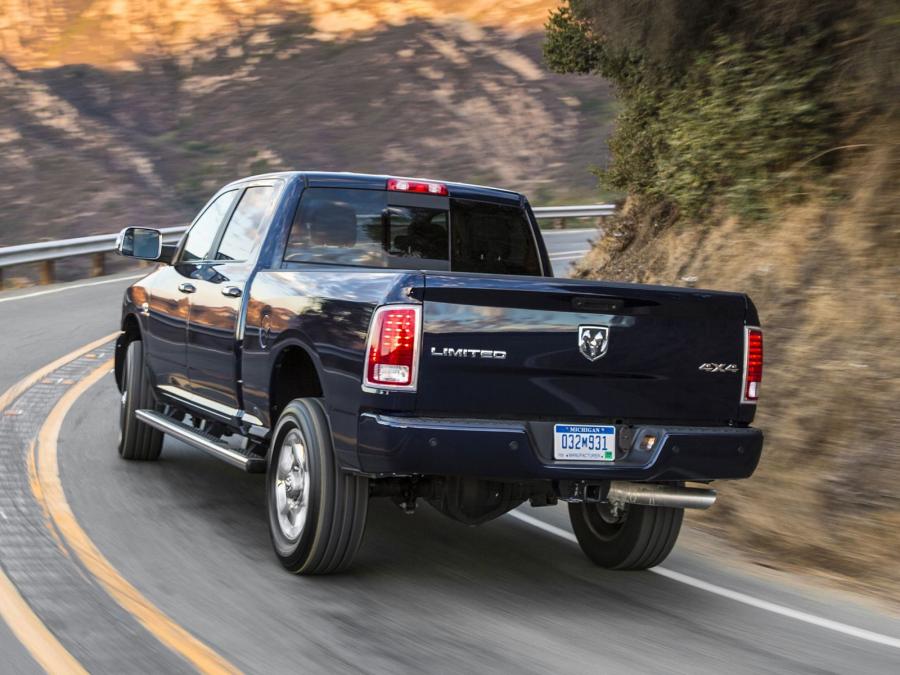  Dodge Ram 2500 Laramie Limited Crew Cab 2013 года  (фото 6 из 8)